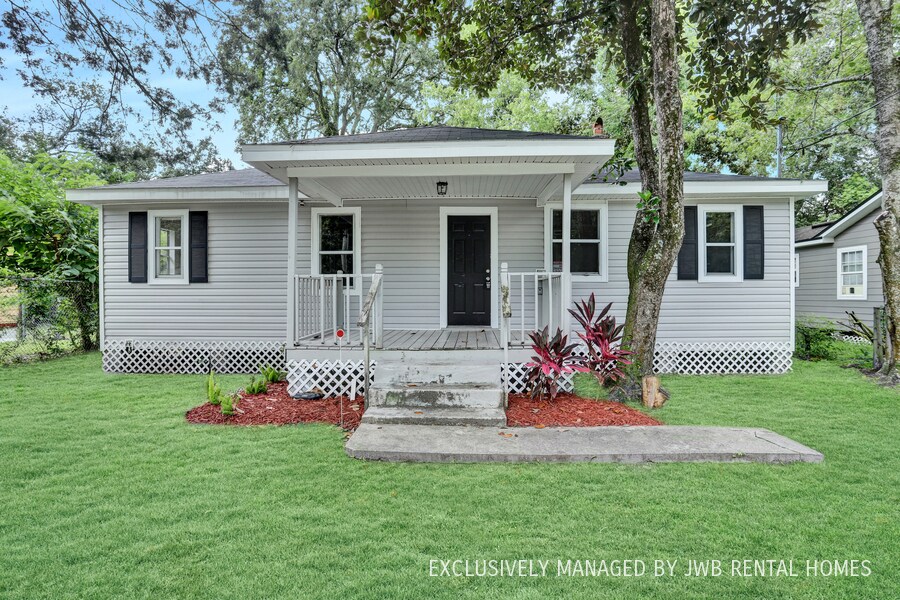 Primary Photo - 3112 Rosselle St