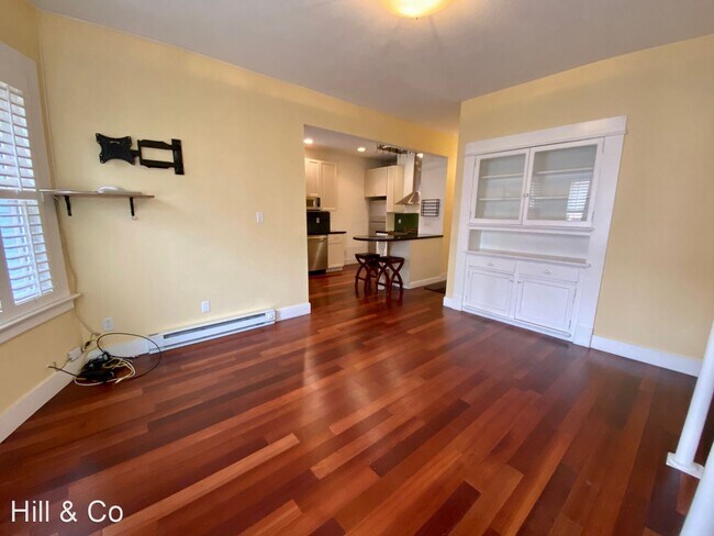Building Photo - 4 br, 1 bath House - 1088A Capp Street