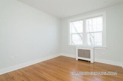 Building Photo - 17a Forest St