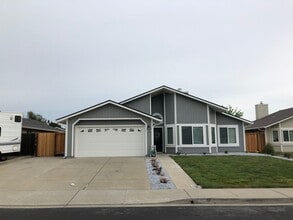 Building Photo - 1740 Gateway Dr