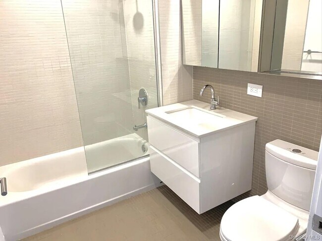 Foto del edificio - 37-40-40 27th St