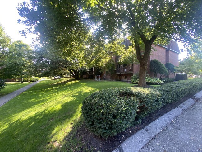 Foto del edificio - 142 Kenrick St