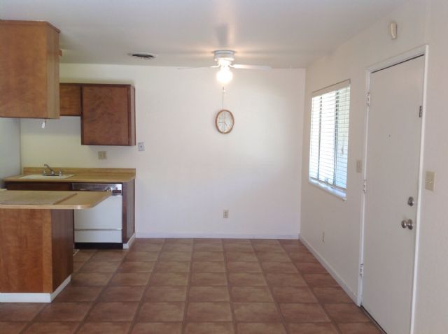 Foto del edificio - 3308 Sherwood Ave