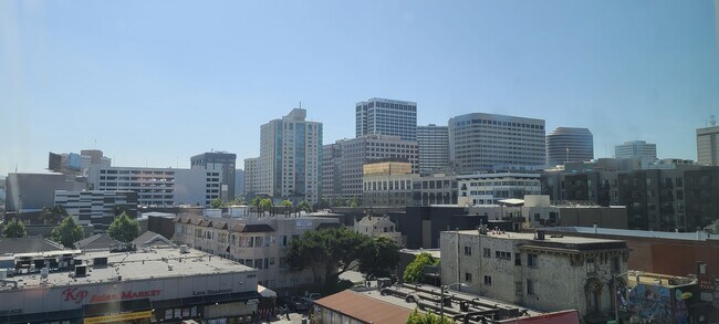Foto del edificio - 2407 Telegraph Ave