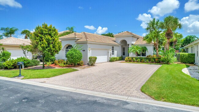 Foto del edificio - 9128 Long Lake Palm Dr
