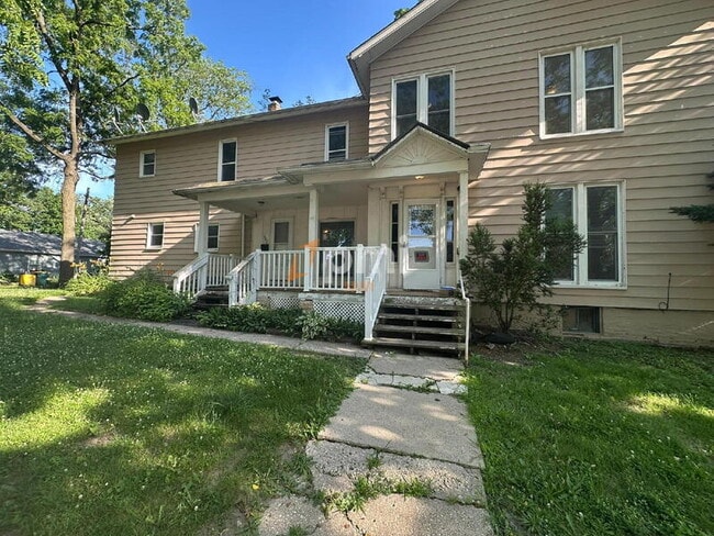 Building Photo - 602 Indiana Ave