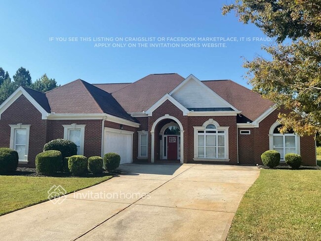 Building Photo - 1135 Rowanshyre Cir