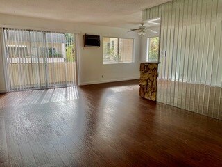 Condo Entry - 1831 Prosser Ave