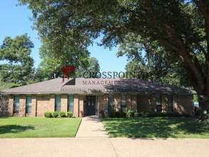 Building Photo - 2707 Patriot Dr