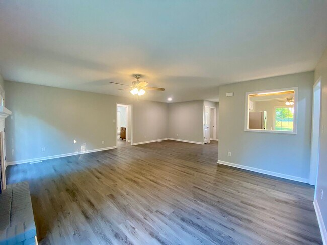 Building Photo - 2401 Shoveler Way