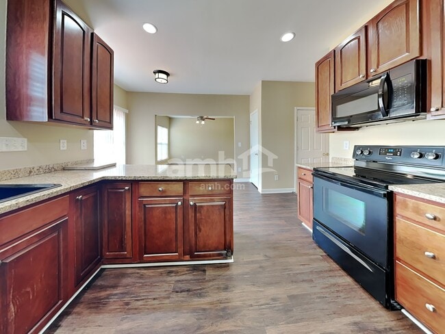 Foto del edificio - 547 Rockbridge Dr