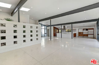 Building Photo - 7560 Lolina Ln