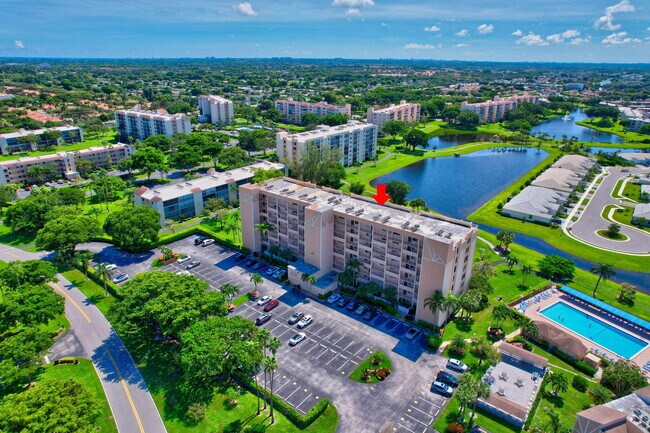 Foto del edificio - 6866 Huntington Ln