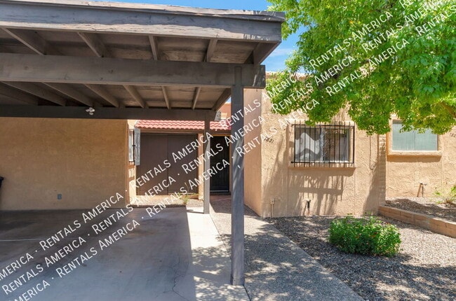 Foto del edificio - 7831 E Lester St