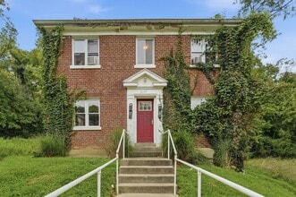 Building Photo - 3065 Bracken Woods Ln