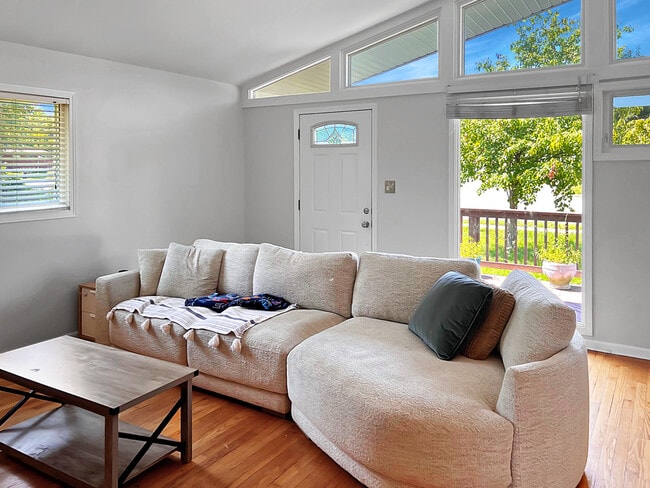 Foto del edificio - 5639 Main St