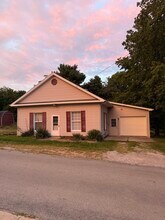 Building Photo - 316 Grandview Ave