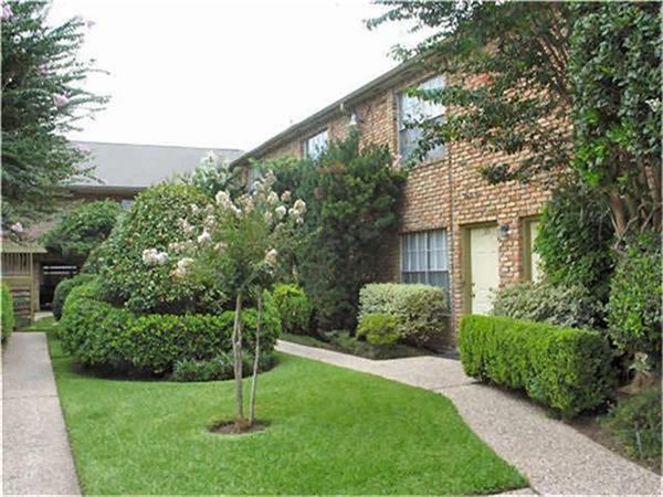 Building Photo - 6401 Skyline Dr