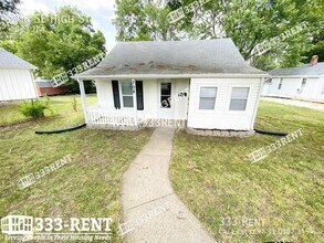 Building Photo - 708 High St