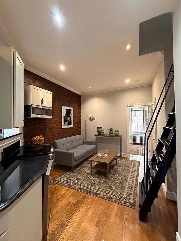 Foto del edificio - 219 E 23rd St