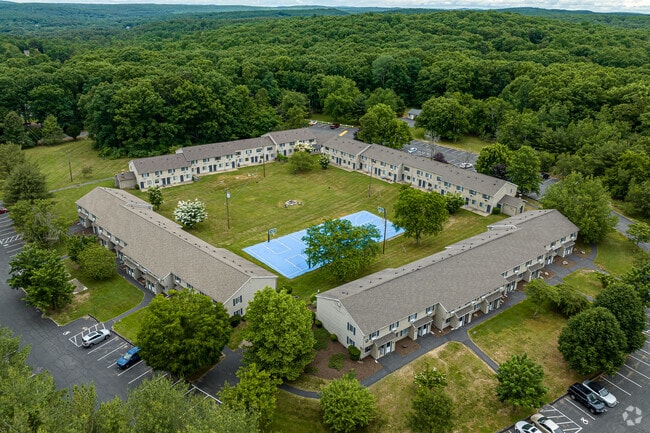 Aerial Photo - The Den Cedar Ridge (student)