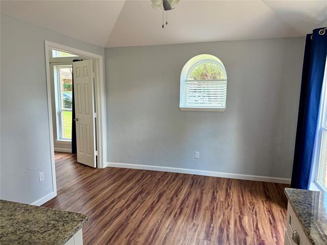Foto del edificio - 5008 Dawnwood Ct