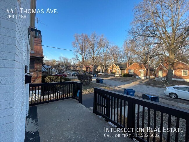 Foto del edificio - 441 Thomas Ave