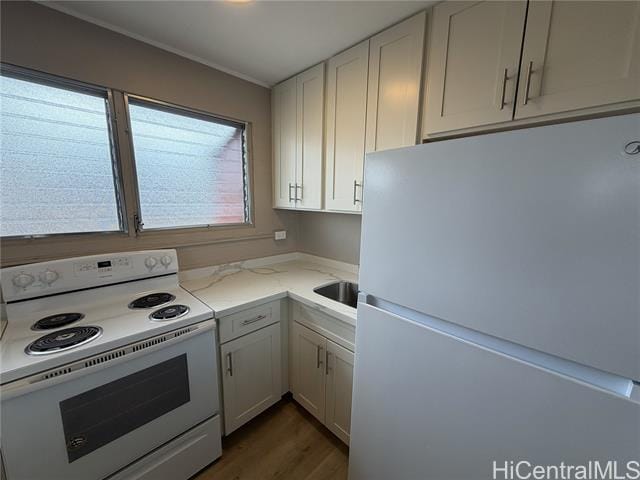 Building Photo - 733 Coolidge St