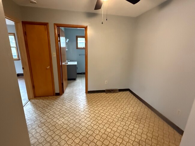 Foto del edificio - 103 E Seneca St