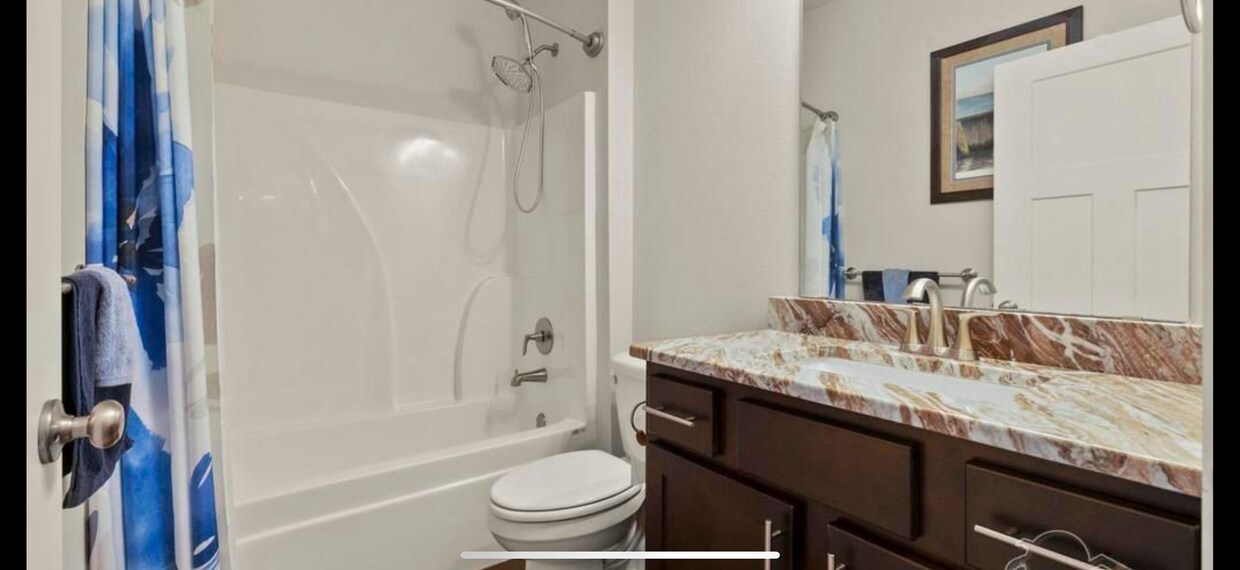 Foto principal - 5577 Caden Ct