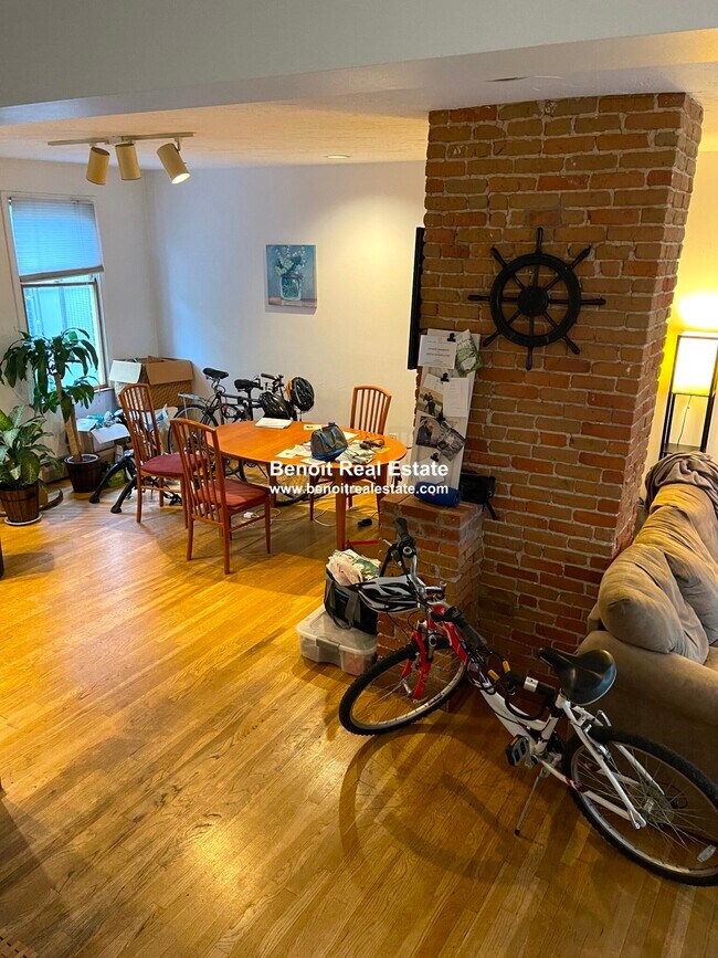 Foto del edificio - 48 Western Ave