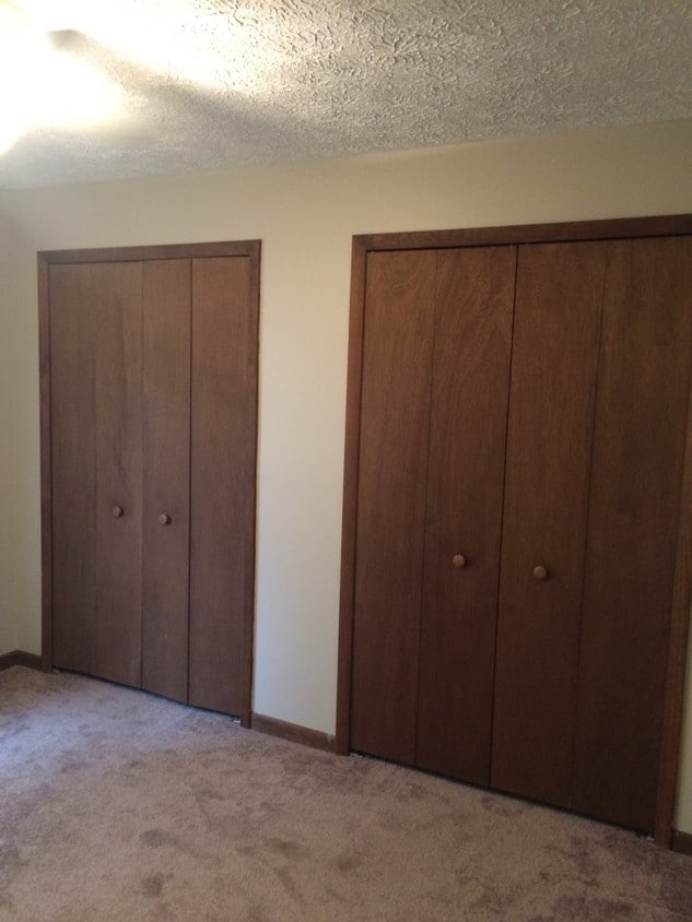 bedroom - 203 S Center St