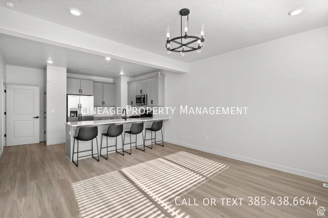 Foto del edificio - 15524 Trumpet Ln