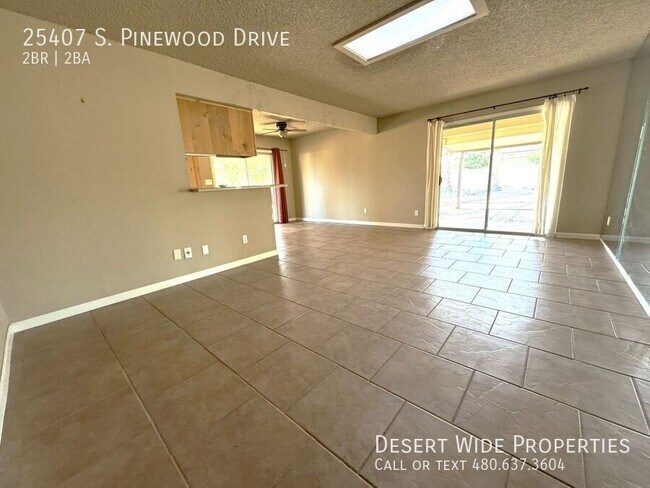 Foto del edificio - 25407 S Pinewood Dr