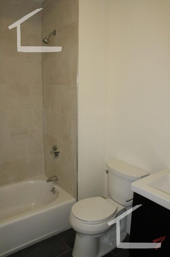 Building Photo - No Brokers Fee, Pets friendly, Parking Inc...