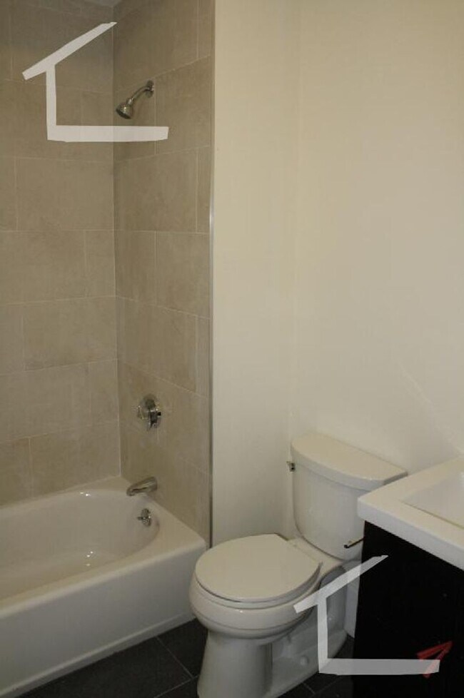 Foto del edificio - No Brokers Fee, Pets friendly, Parking Inc...
