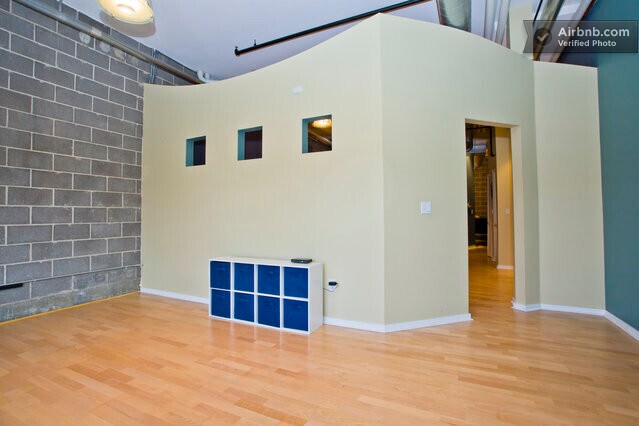 Building Photo - 2144 Curtis St