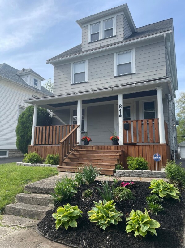 Primary Photo - 614 Parsells Ave
