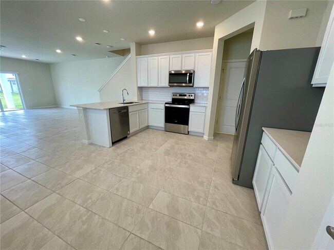 Building Photo - 2731 Bright Bird Ln