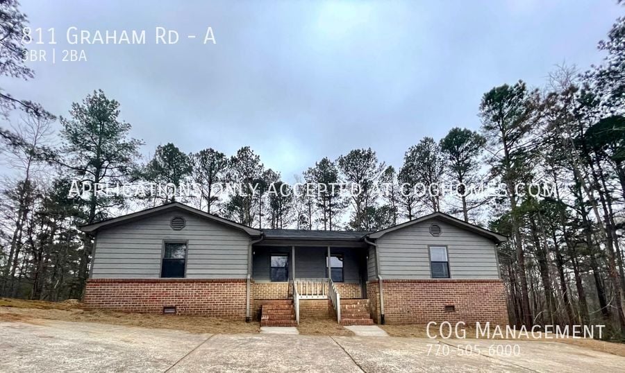 Primary Photo - 811 Graham Rd