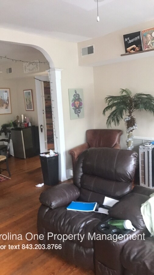 Foto del edificio - 133 1/2 Queen St