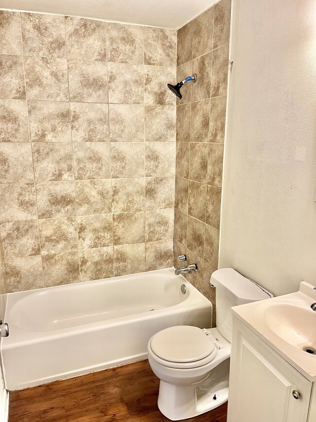 Building Photo - 3342 Eaton St