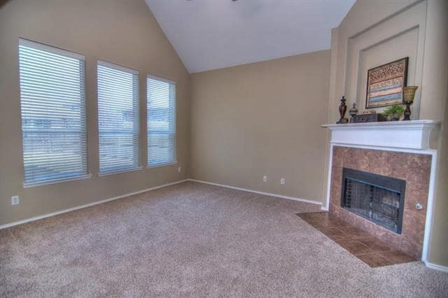 Building Photo - 9400 Woodhurst Dr