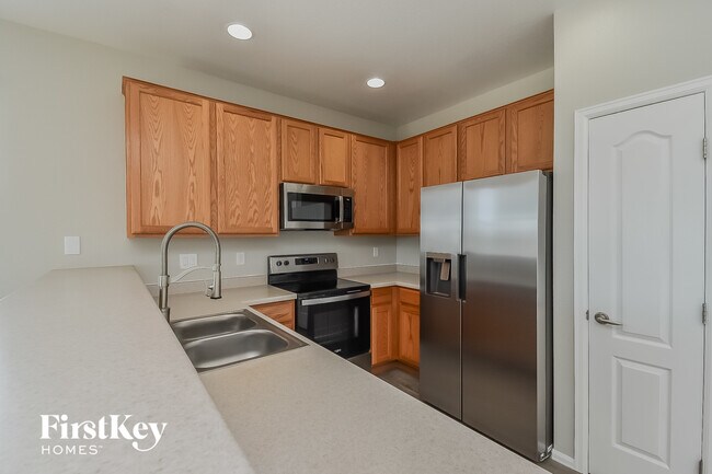 Foto del edificio - 7976 Cairn Ct
