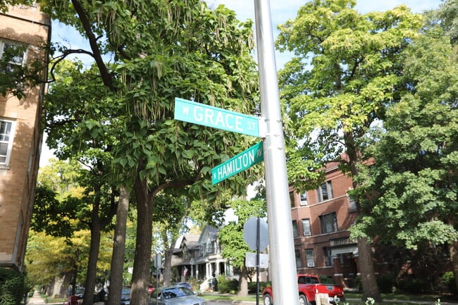 Foto del edificio - 2131 W Grace St