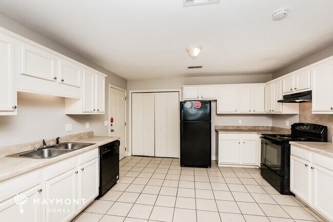 Foto del edificio - 1556 Chelsea Ln