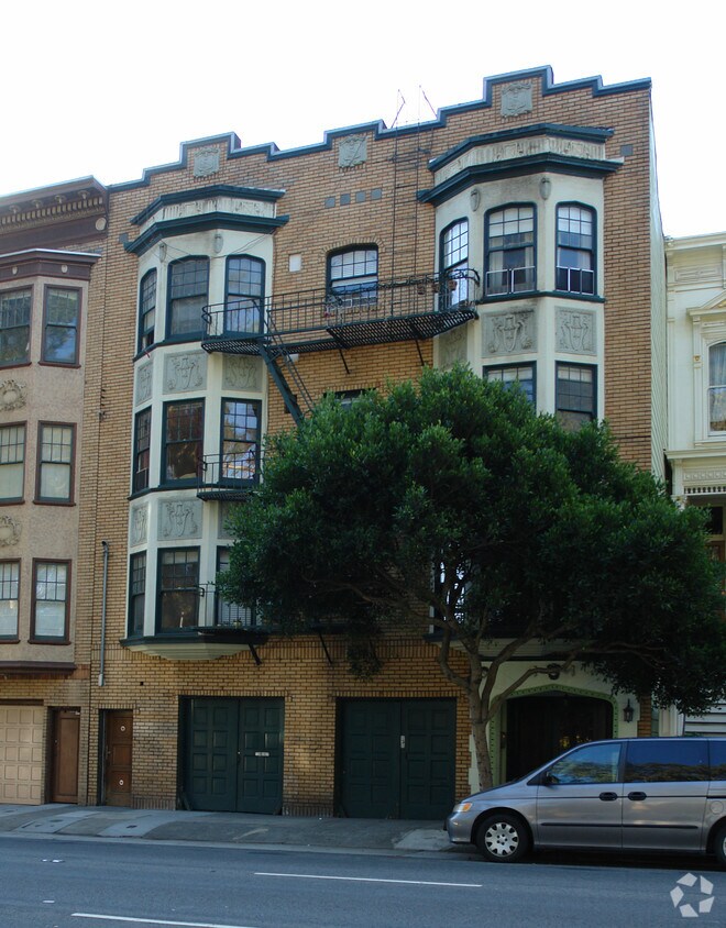 Foto principal - 1565 Oak St