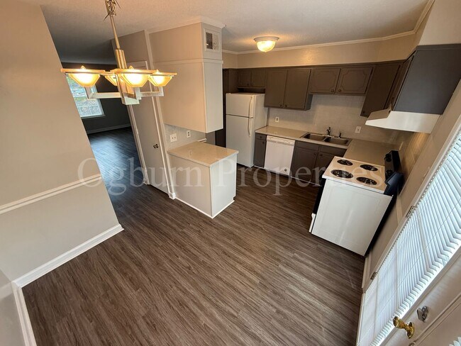 Foto del edificio - 2350 Bay Meadows Ct