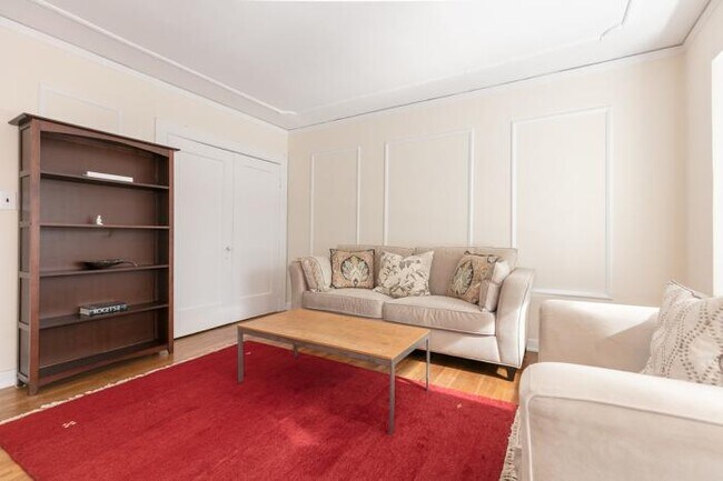 Building Photo - 1 bedroom in San Francisco CA 94118