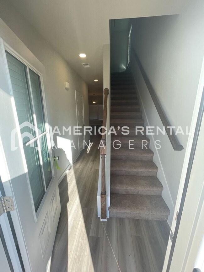 Building Photo - Home for Rent in Weaver, AL!!! **$500 OFF!!